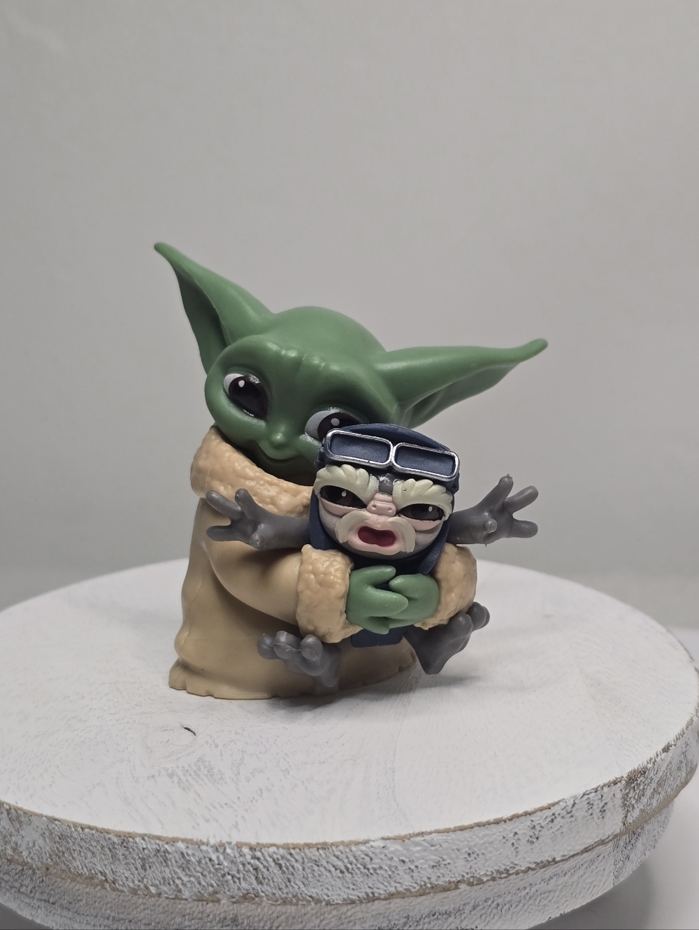 Grogu Huggin' Babu Frik Hasbro Star Wars Figure Collectible Toy [ Read Details ]